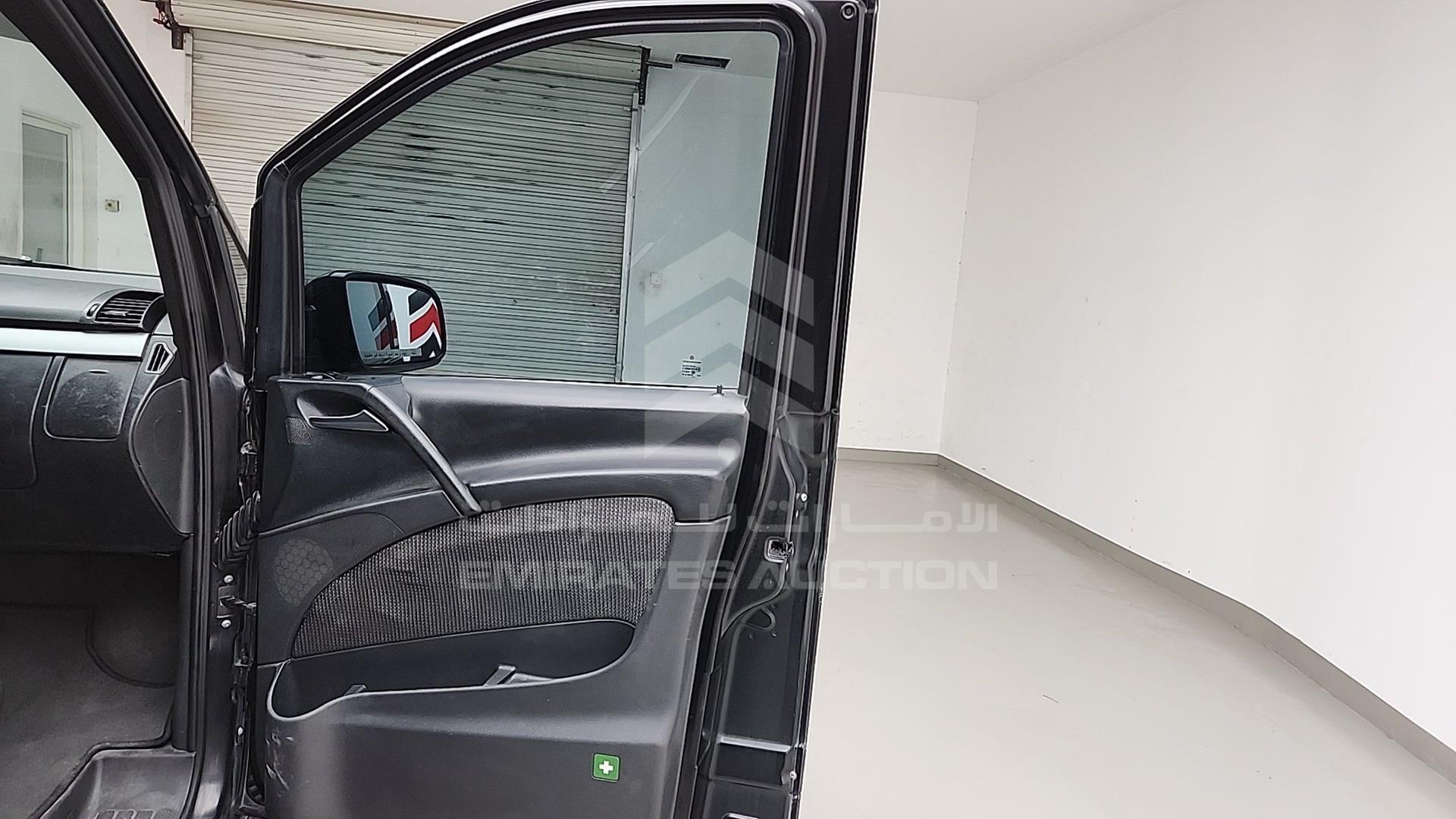 2015 MERCEDES VIANO VIN: WD4WA6A68F3900364