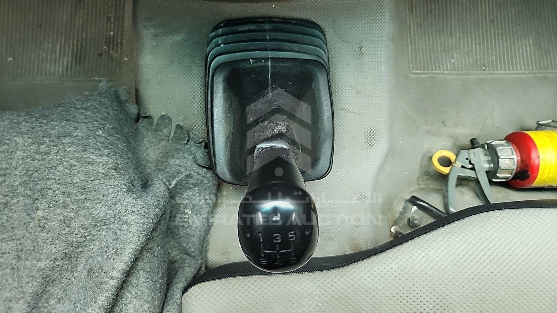 2012 MITSUBISHI L 200 VIN: MMBJNKA40CD053877