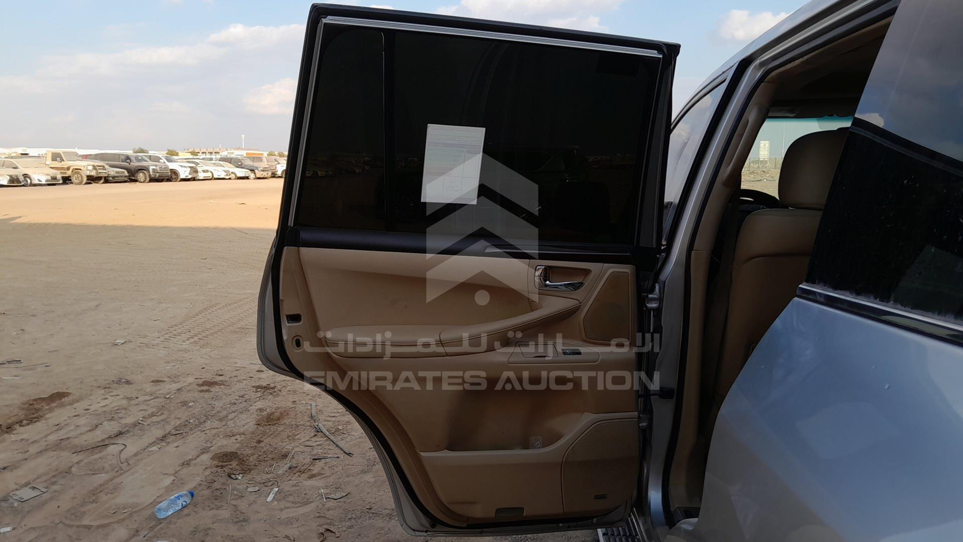 2009 LEXUS LX 570 VIN: JTJHY00W994024879