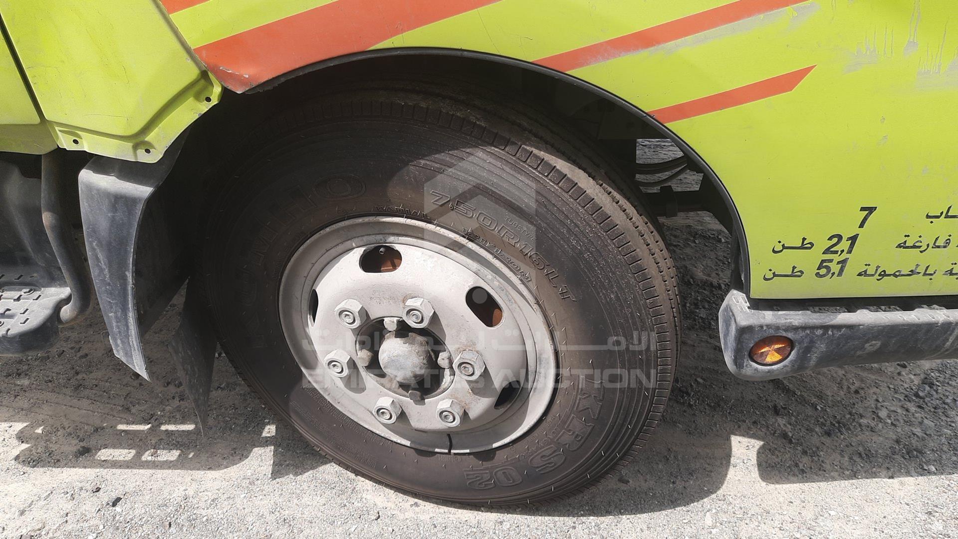 2014 HINO 300 VIN: JHHLCK1H9EK007302