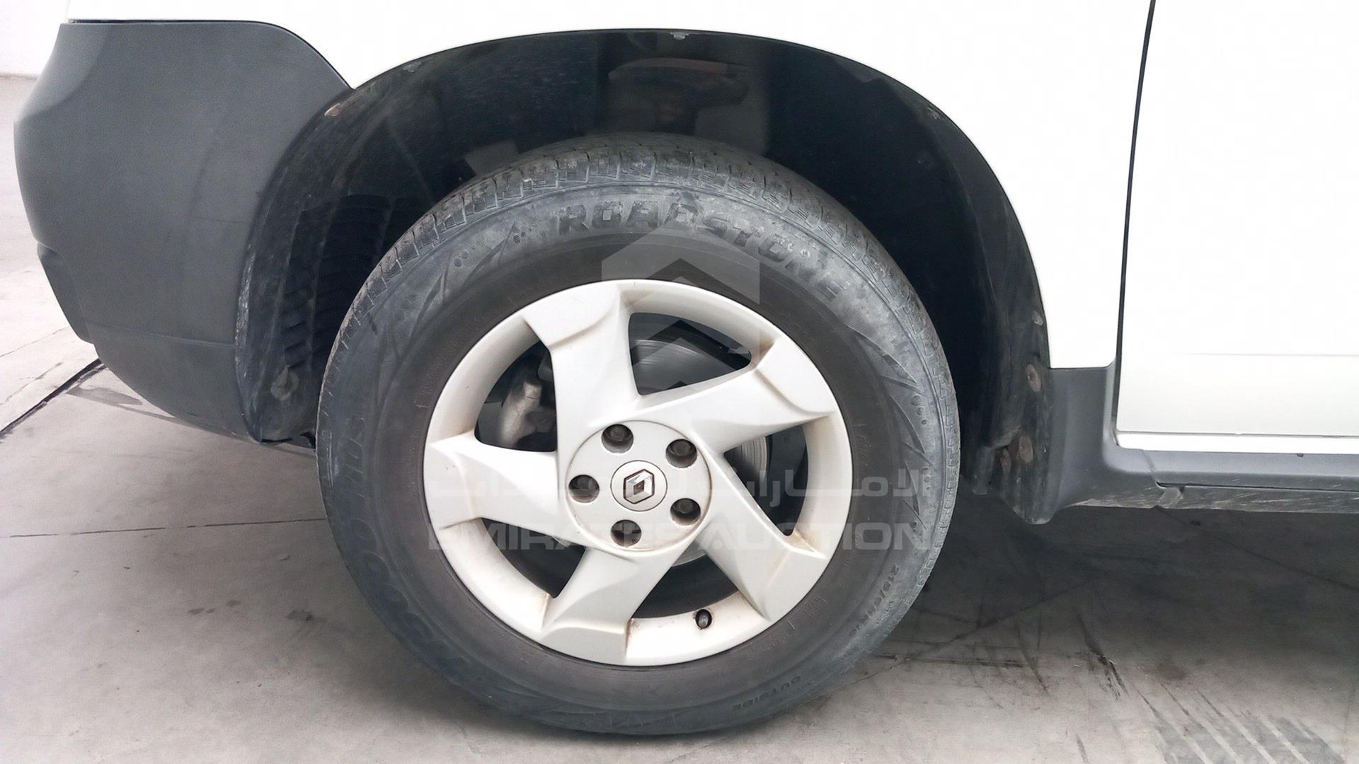 2018 RENAULT DUSTER VIN: VF1HSRGJ6JH560123