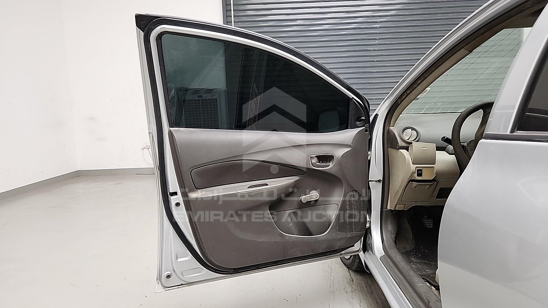 2011 TOYOTA YARIS VIN: JTDBW9238BL012286