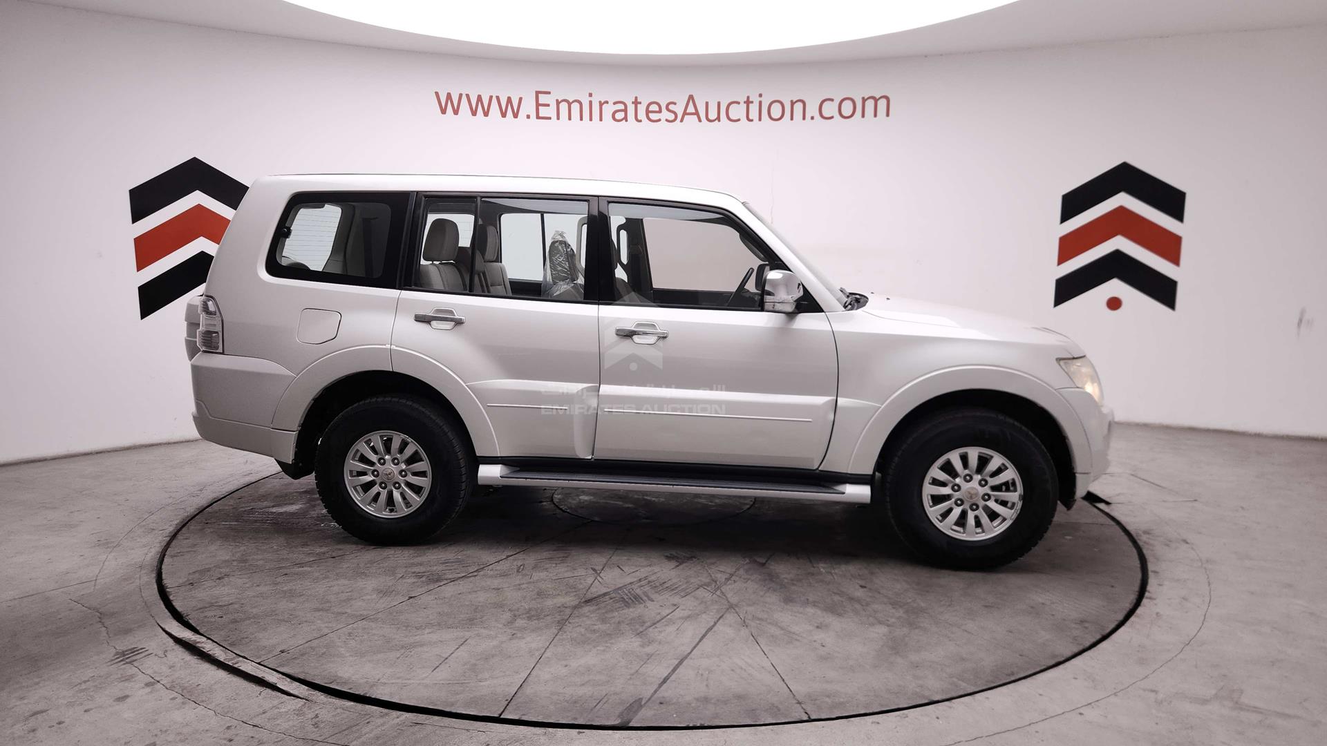 2014 MITSUBISHI PAJERO VIN: JMYLRV95WEJ707012