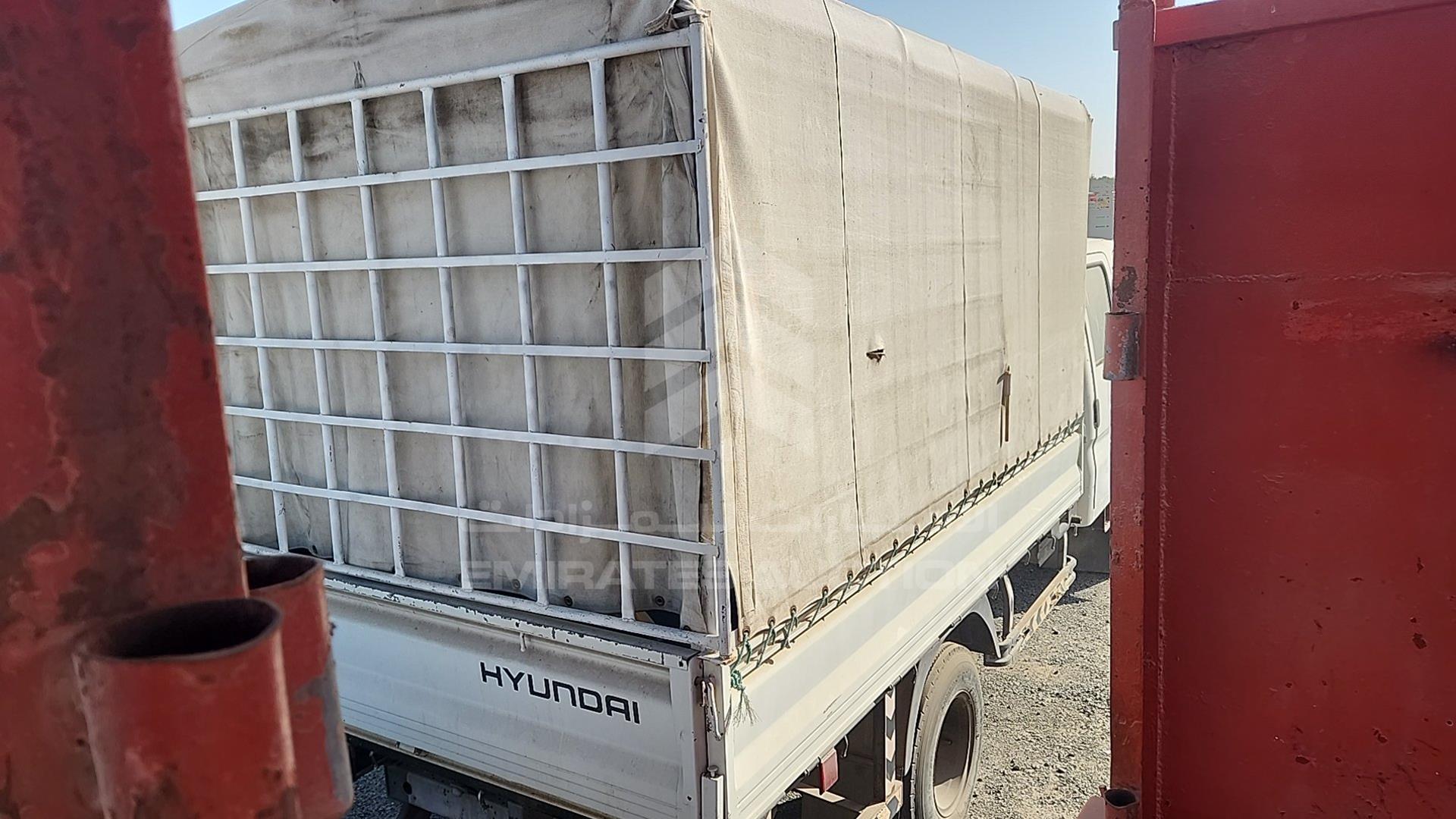 2011 HYUNDAI HD 65 VIN: KMFGE17F1BC141357