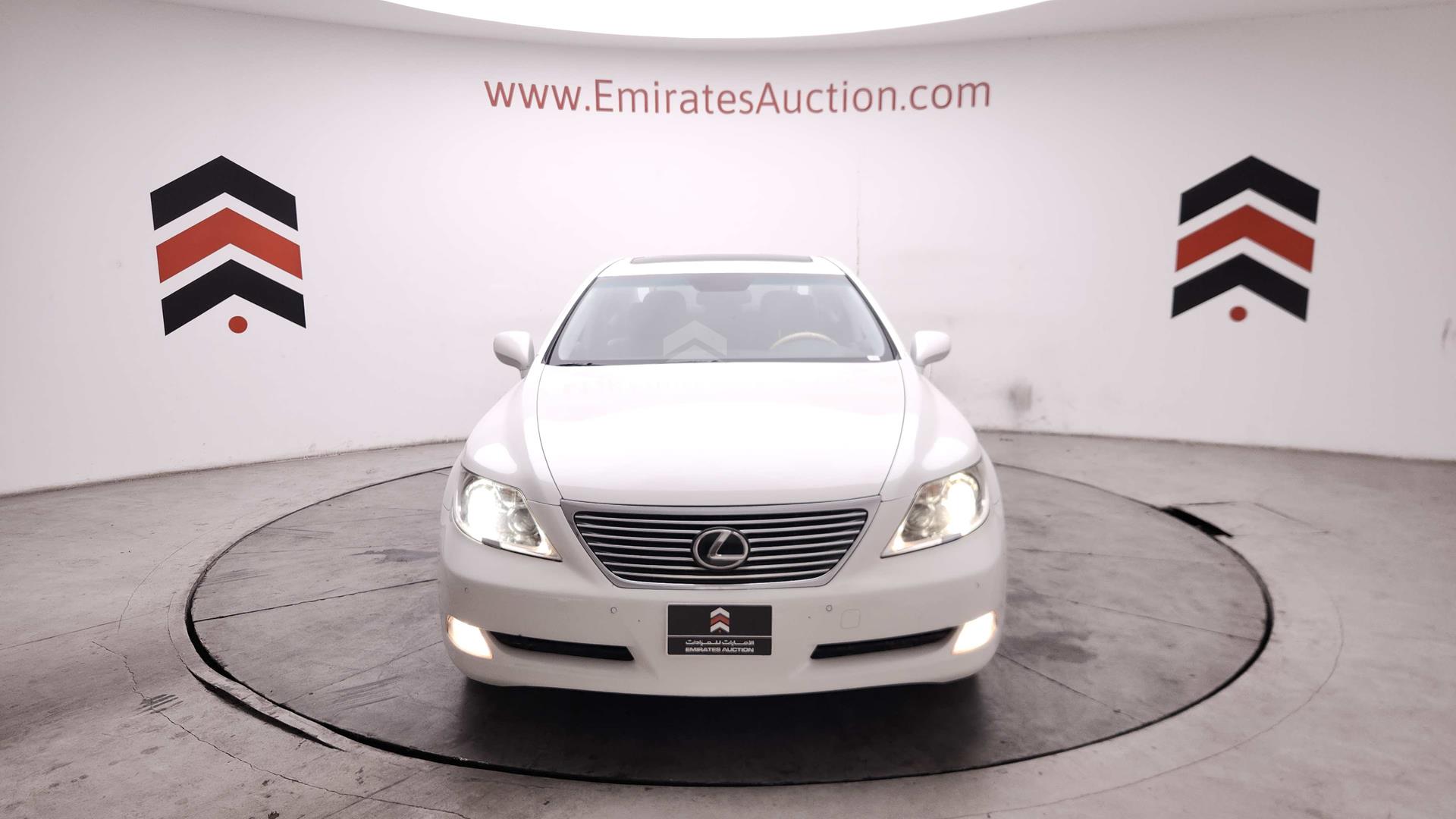 2008 LEXUS LS 460 VIN: JTHGL46F505008833