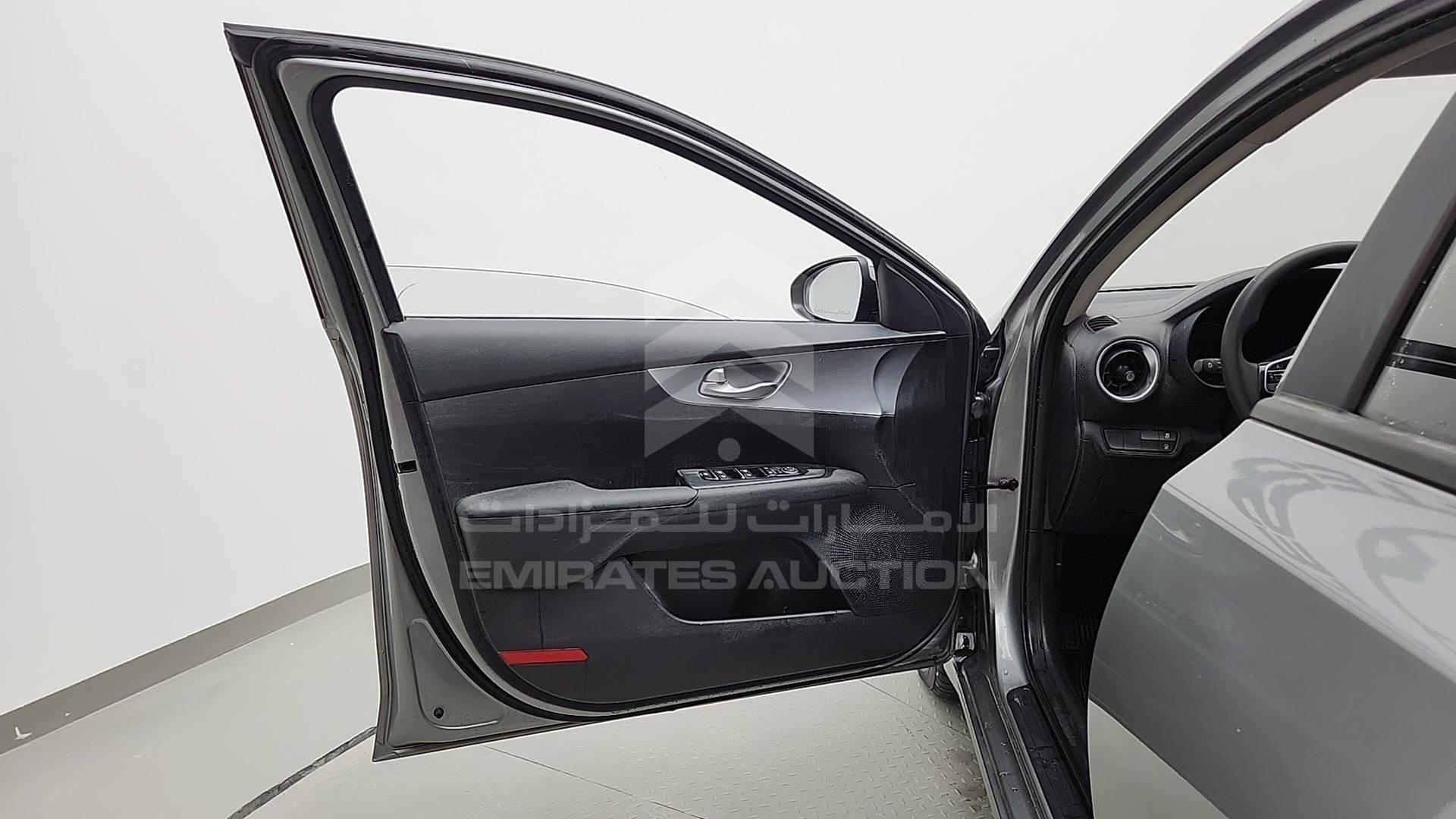 2022 KIA CERATO VIN: KNAF24164N5937357