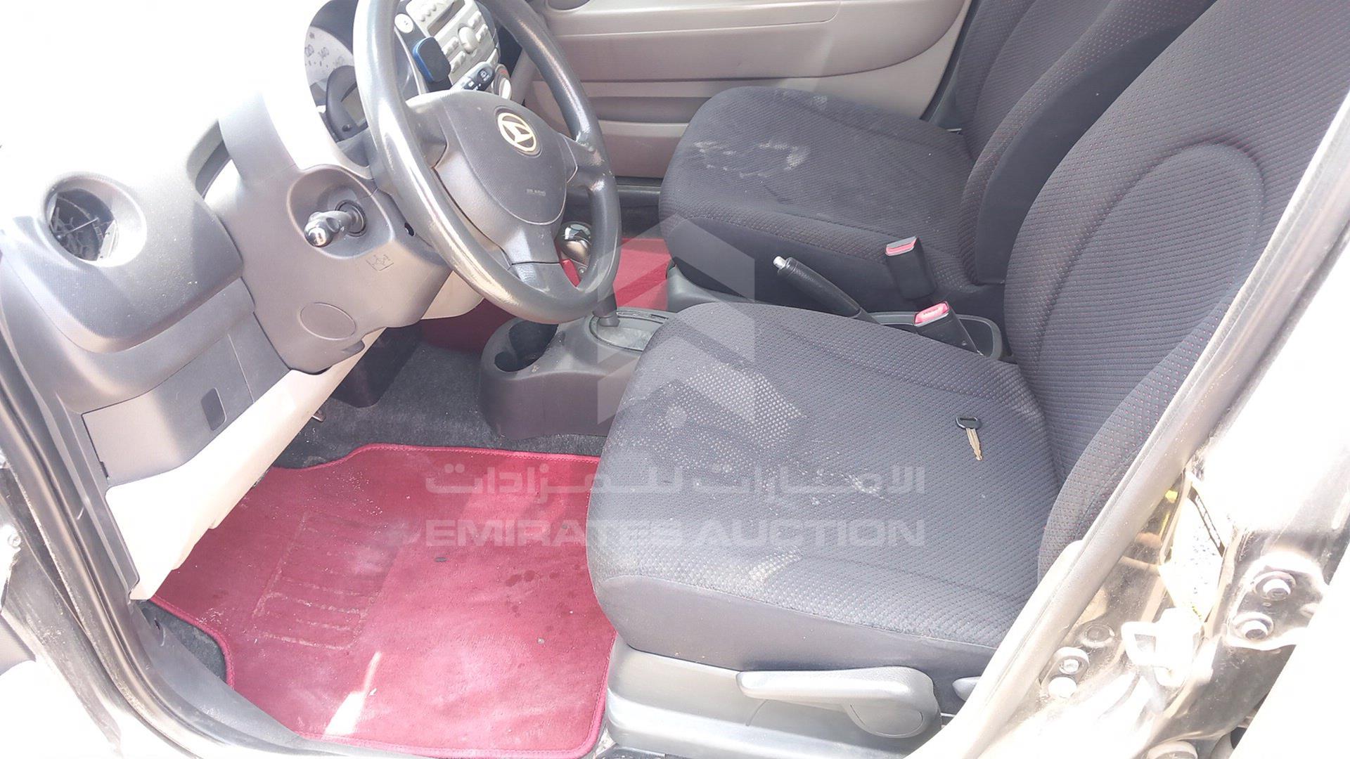 2005 DAIHATSU SIRION VIN: JD1GM301451007208