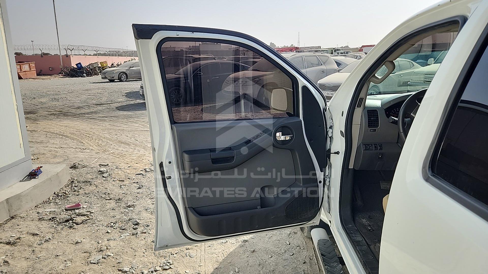 2013 NISSAN XTERRA VIN: 5N1AN0N66DN819568