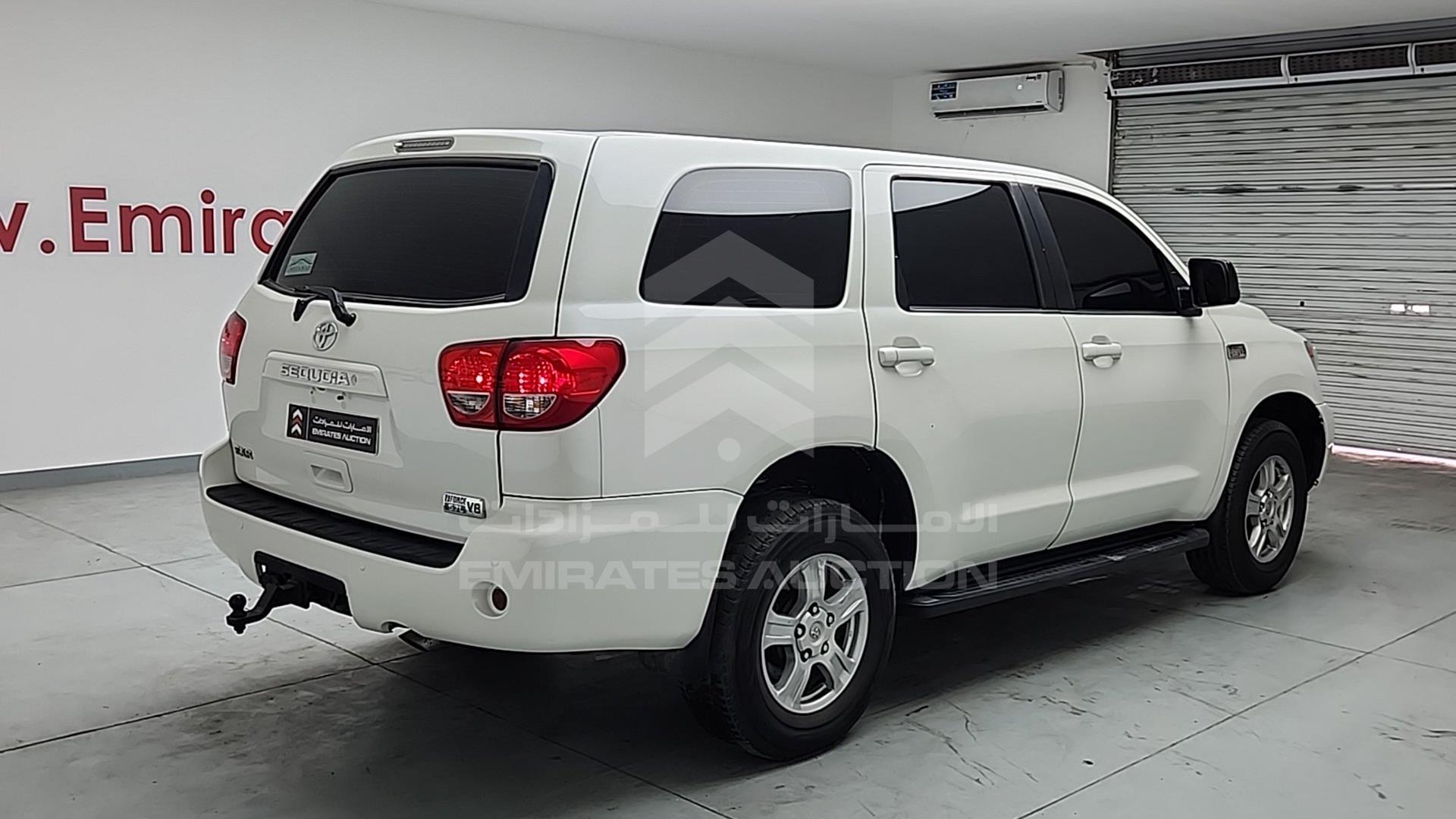 2016 TOYOTA SEQUOIA VIN: 5TDBY64A2GS130442