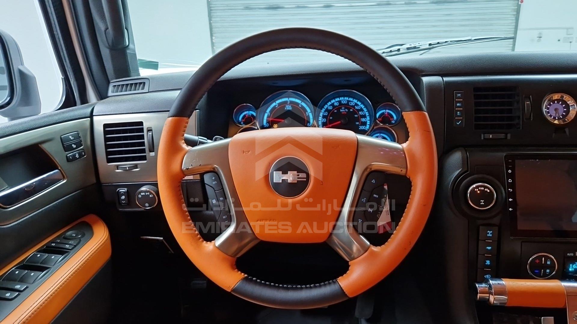 2008 HUMMER H2 VIN: 5GRGN23898H105600