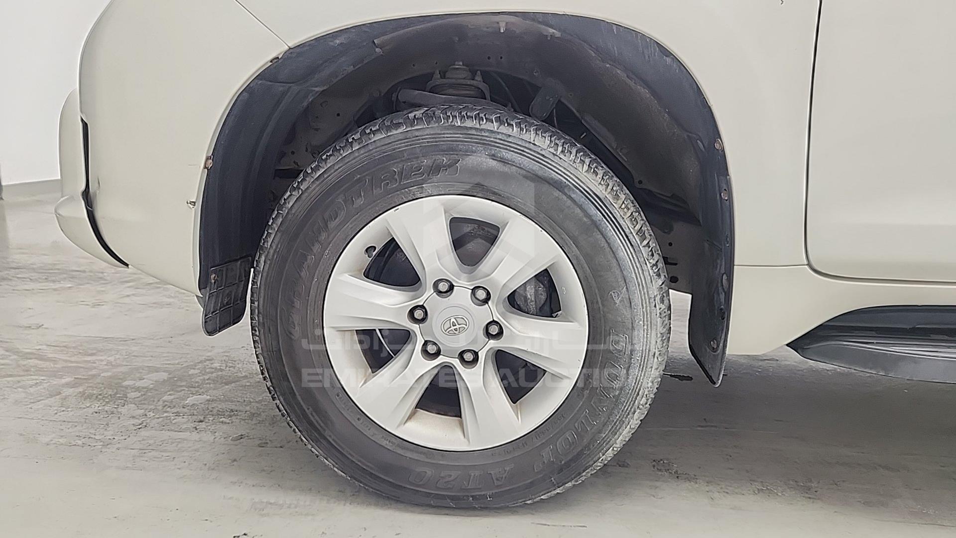 2011 TOYOTA PRADO VIN: JTEBX9FJXB5015146