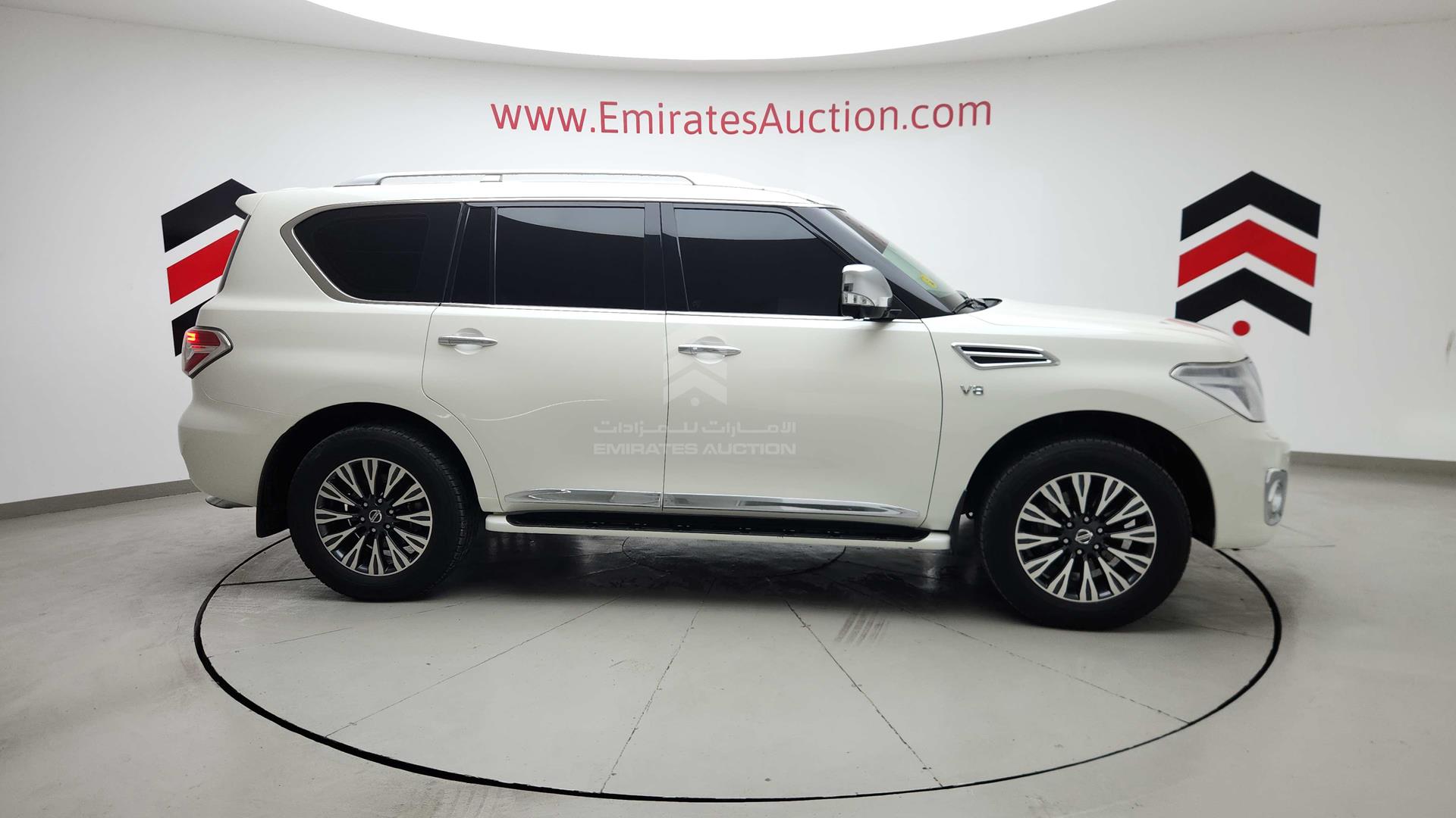 2017 NISSAN PATROL VIN: JN8AY2NY8H9304986