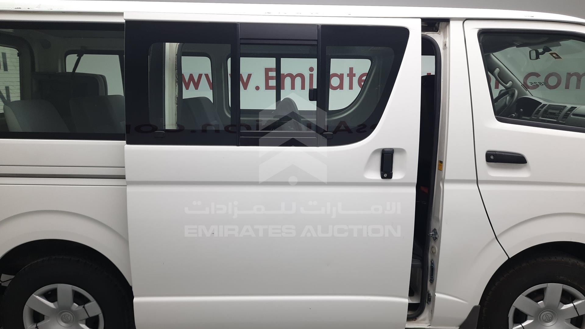2007 TOYOTA HIACE VIN: JTGJX02P575007598