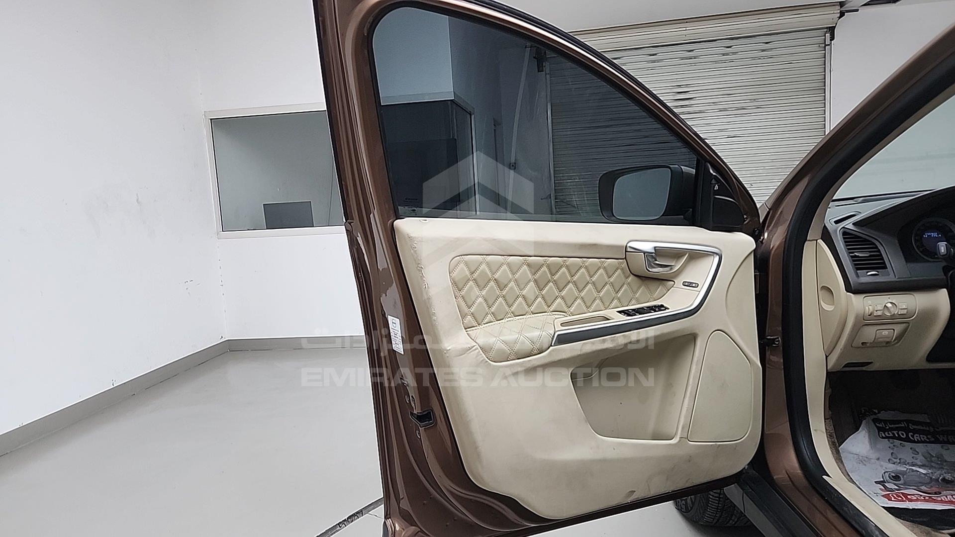 2010 VOLVO XC 60 VIN: YV1DZ9956A2088305
