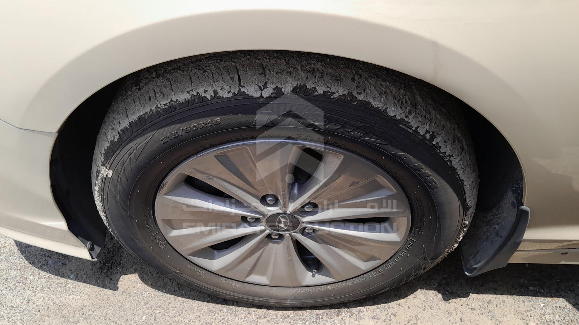 2019 HYUNDAI SONATA VIN: KMHE24133KA092956