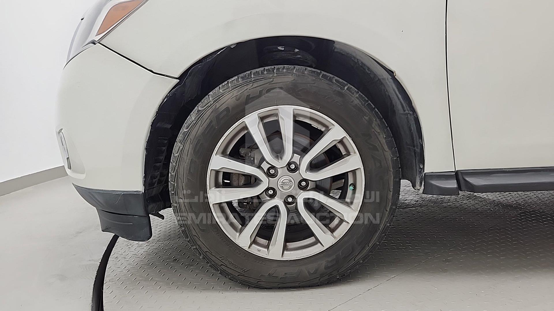 2015 NISSAN PATHFINDER VIN: 5N1AR2MN2FC708216