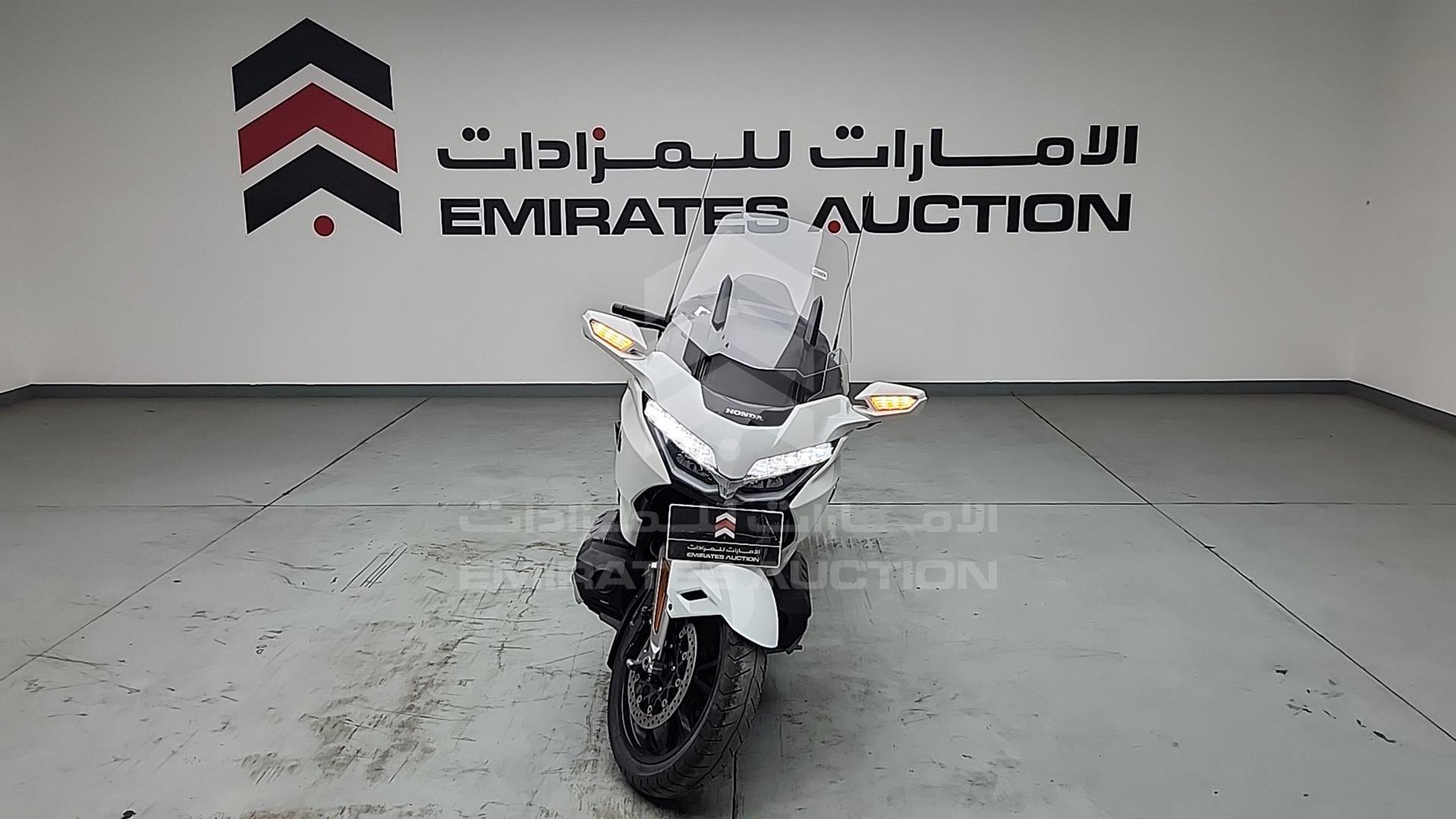 2018 HONDA GL 1800 VIN: JH2SC7959JK003144