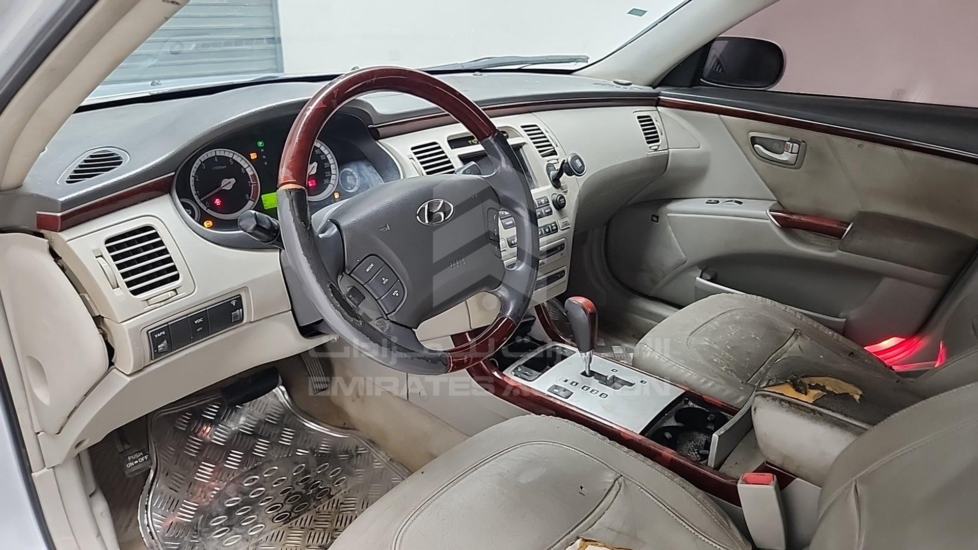 2006 HYUNDAI GRANDEUR VIN: KMHFB41BP6A050816