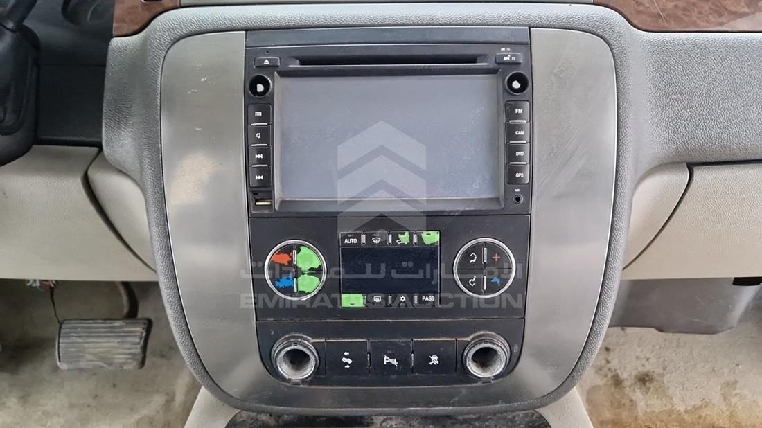 2007 GMC Yukon — Entertainment Systems & Camera Monitor & Navigation — Photo 19
