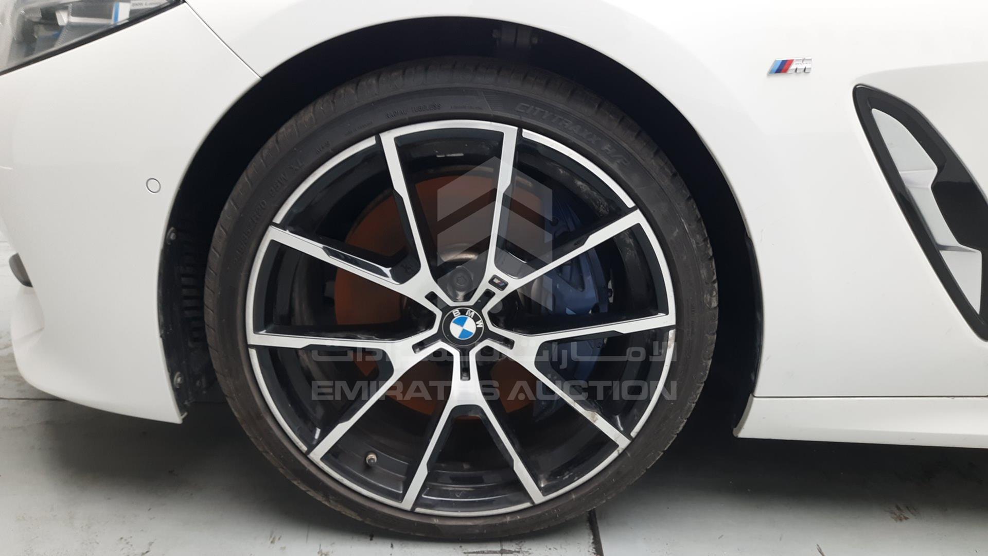 2020 BMW 840 VIN: WBAGV2A04LCE07560