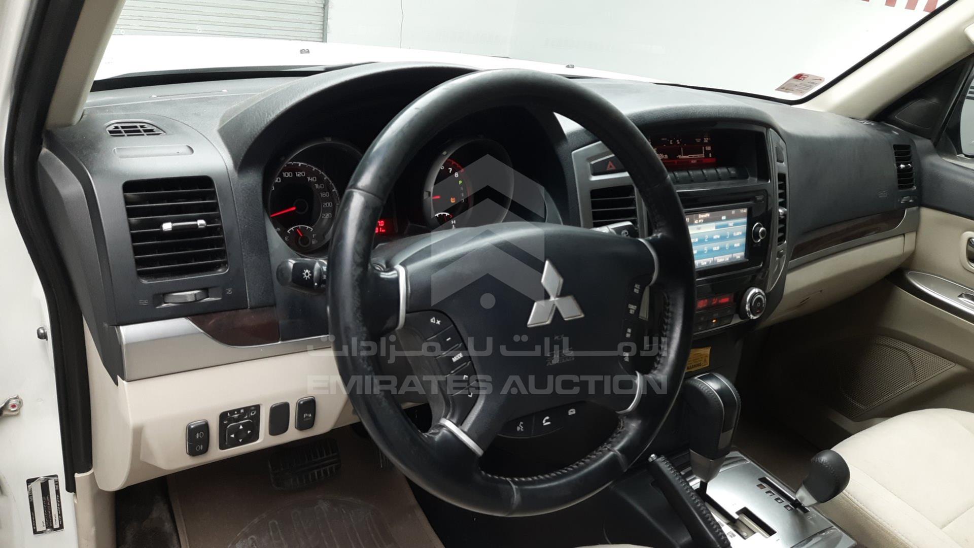 2017 MITSUBISHI PAJERO VIN: JE4MR62N3HJ705986