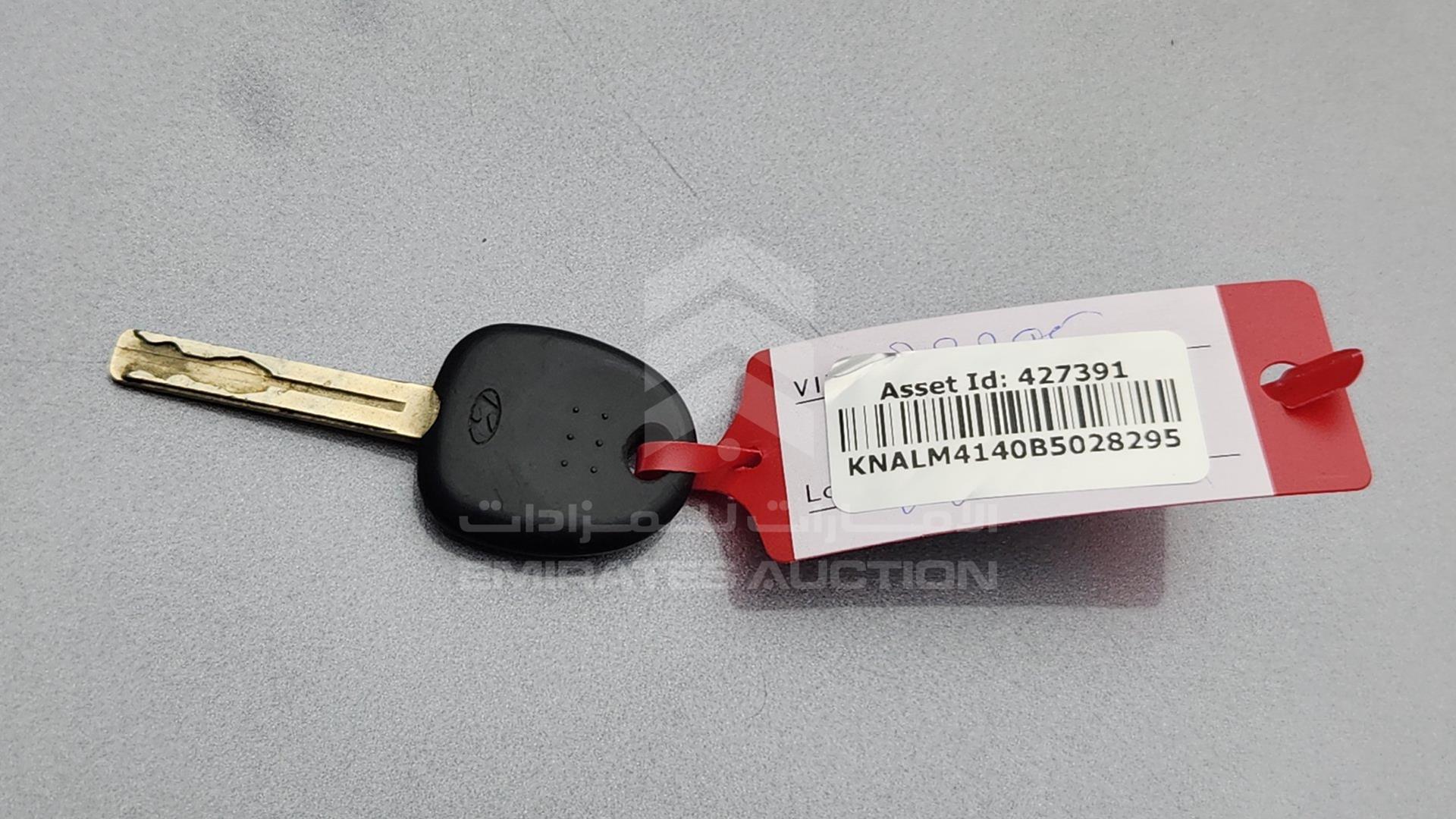 2011 KIA CADENZA VIN: KNALM4140B5028295