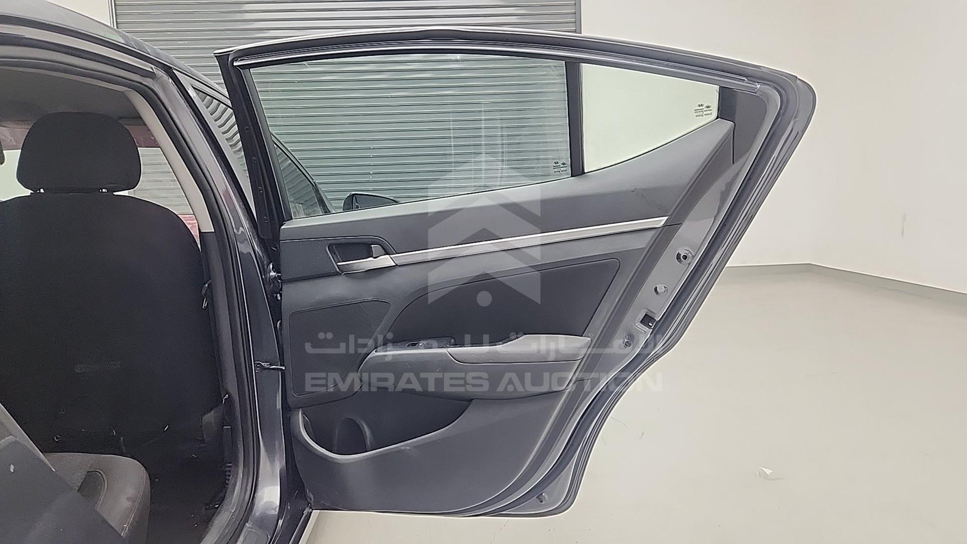 2020 HYUNDAI ELANTRA VIN: 5NPD84LF4LH566560