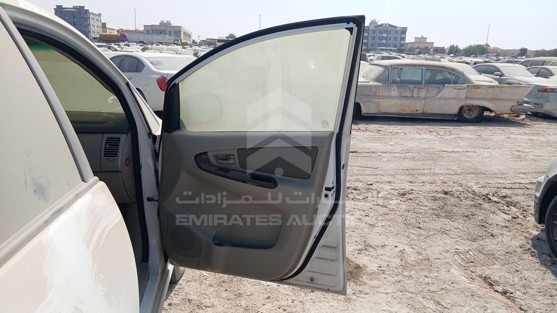 2014 Toyota Innova — Front Right Door — Photo 25