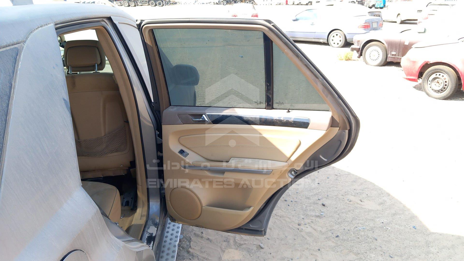 2010 MERCEDES ML350 VIN: WDCBB8GB8AA605835