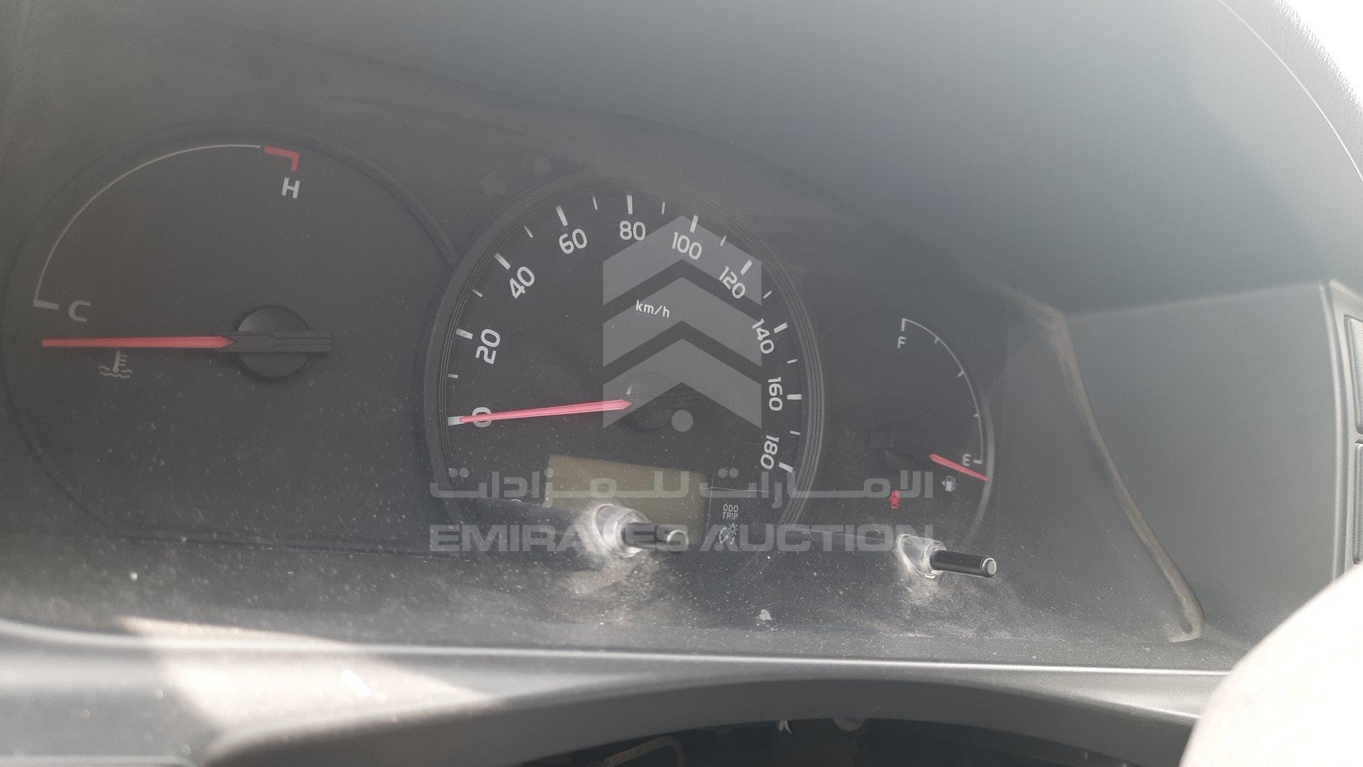 JTFHX02P7F0100427 - 2015 Toyota Hiace - #394257
