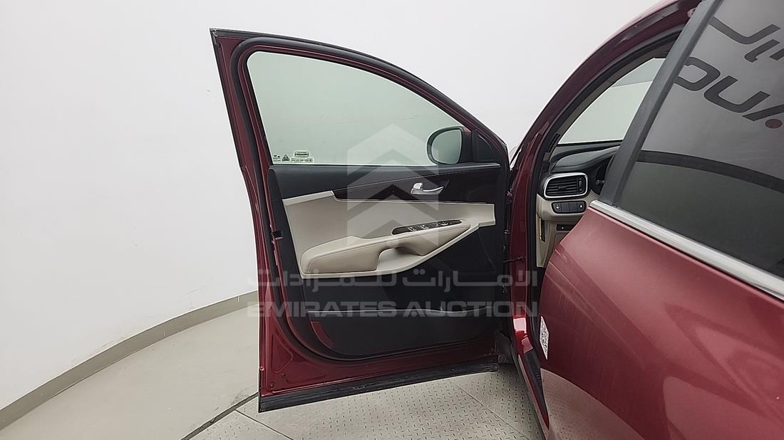 2016 Kia Sorento — Front Left Door — Photo 5