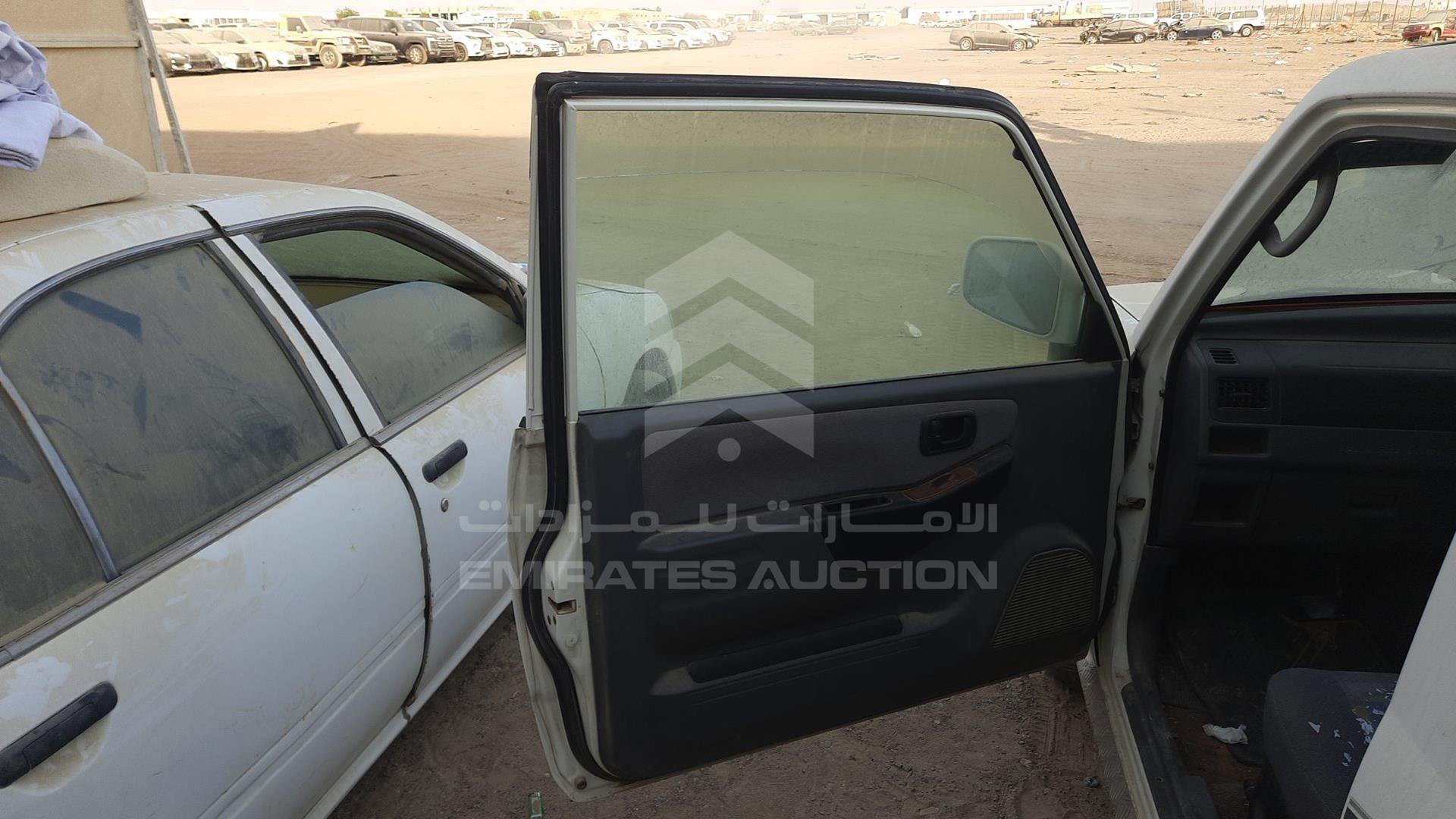 2001 MITSUBISHI PAJERO MINI VIN: H58A0212011
