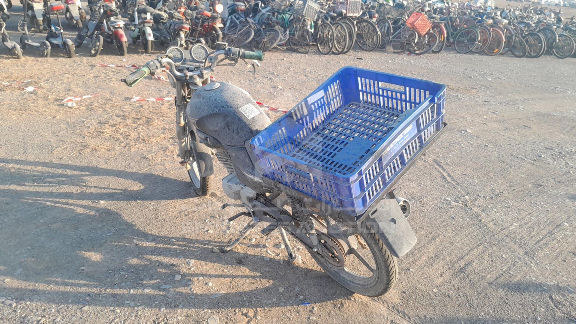 0 YAMAHA MOTORBIKE VIN: LBPPCJLL5B0072787