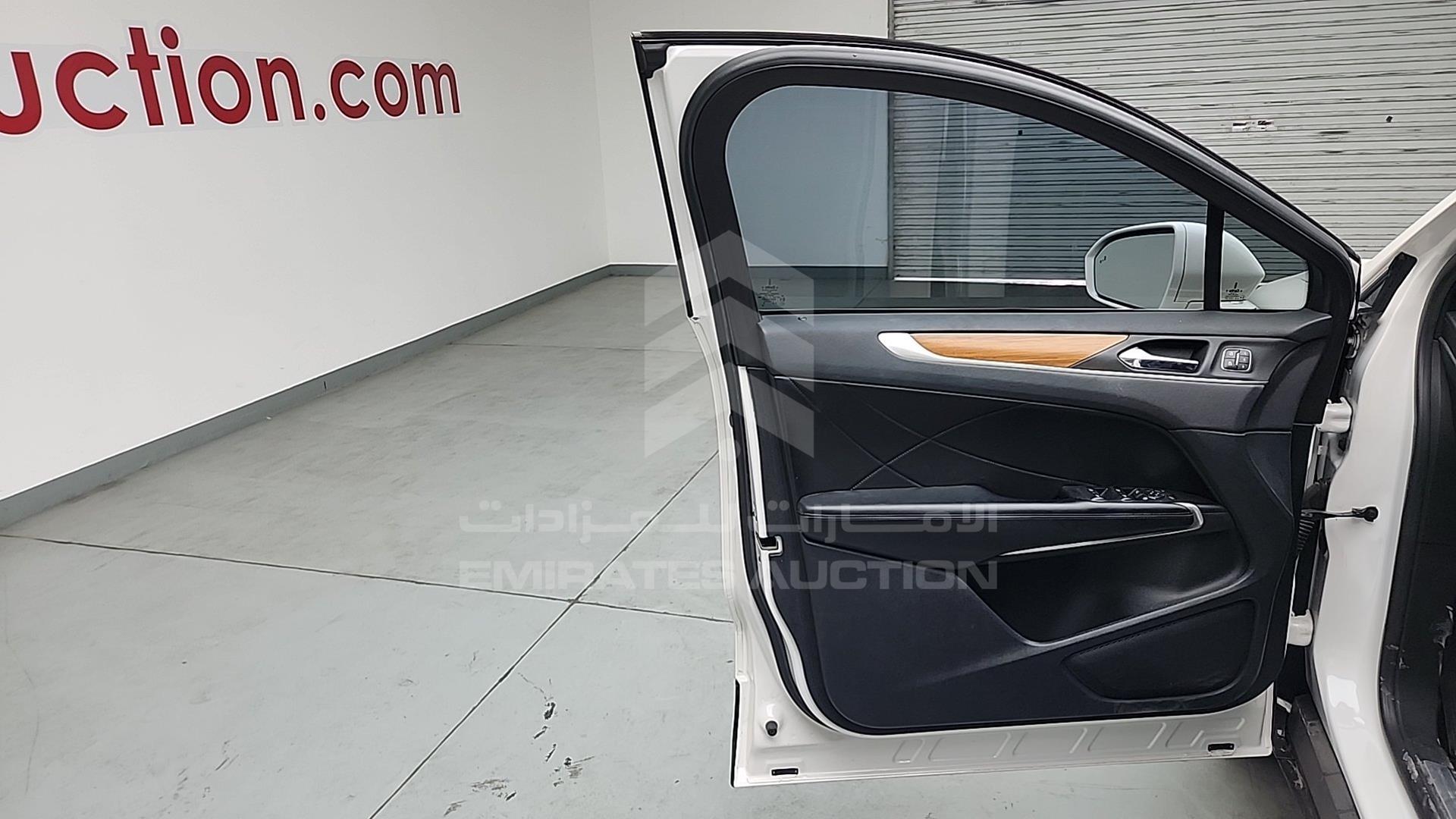 2019 LINCOLN MKC VIN: 5LMCJ2C97KUL31260