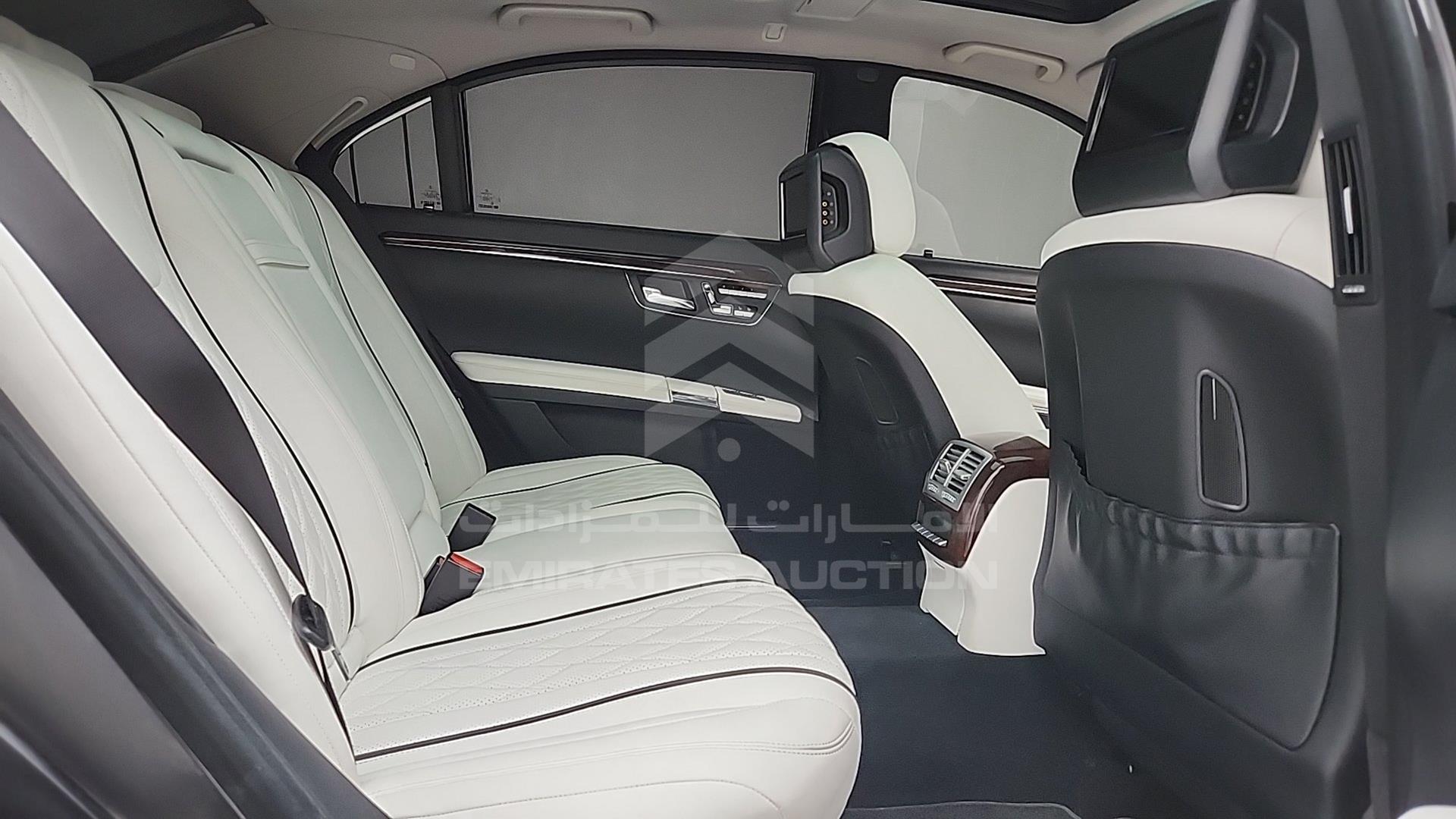 2012 MERCEDES S 500 VIN: WDDNG9EB1CA443410