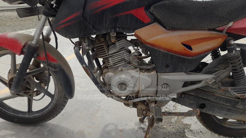 MD2A11CZ6FWD40130 Auction: EmiratesAuction Lot: 406806 MD2A11CZ6FWD40130 Bajaj 150 CC 2015 RED Photo 31
