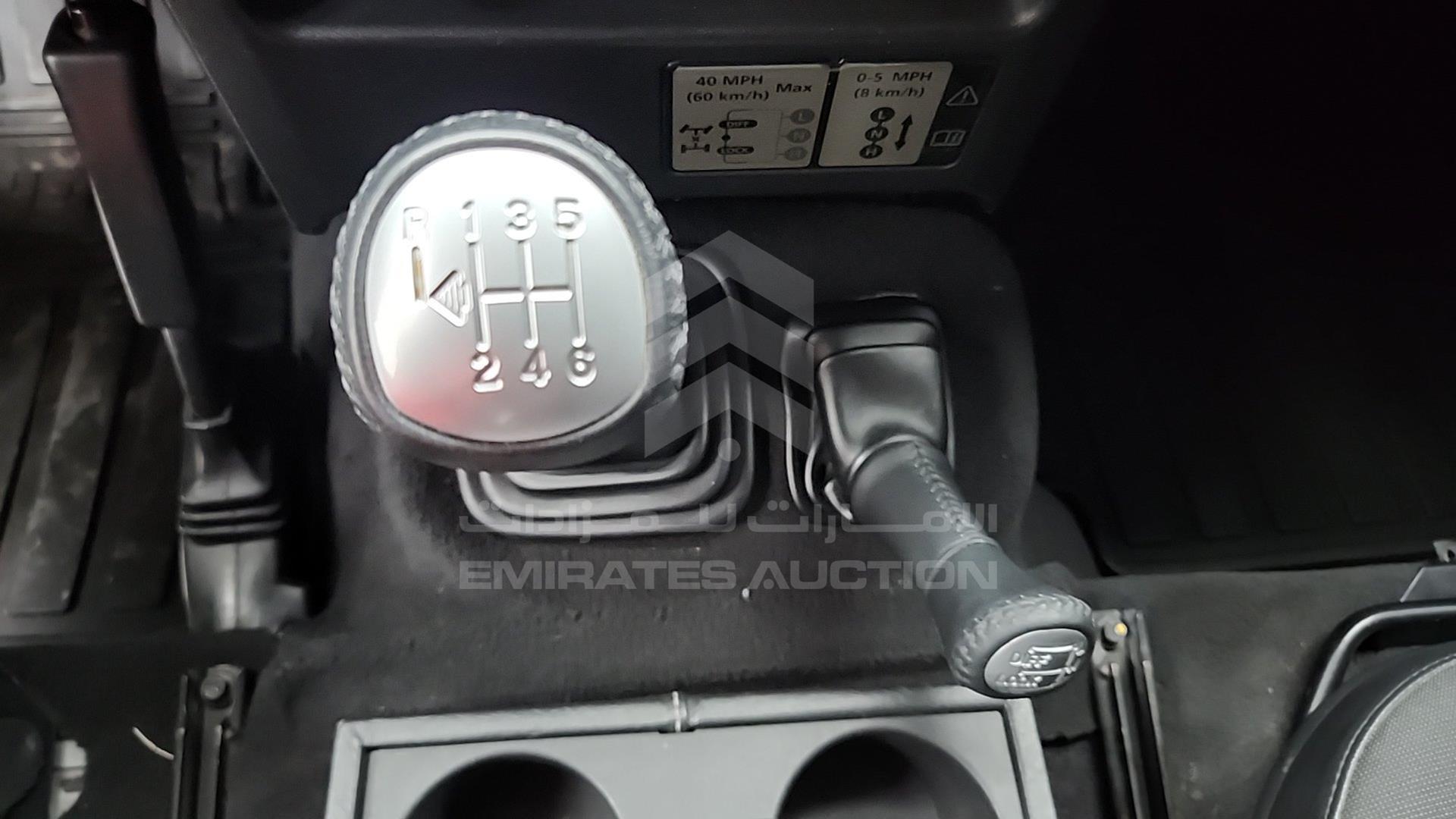2010 LAND ROVER DEFENDER VIN: SALLDVBS8AA794793