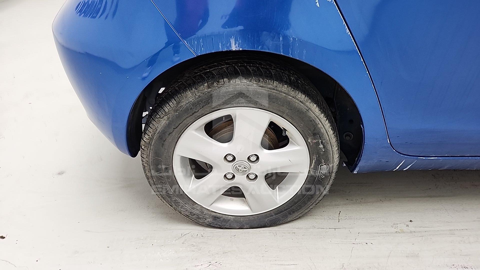 2007 TOYOTA YARIS VIN: JTDKW923175049028