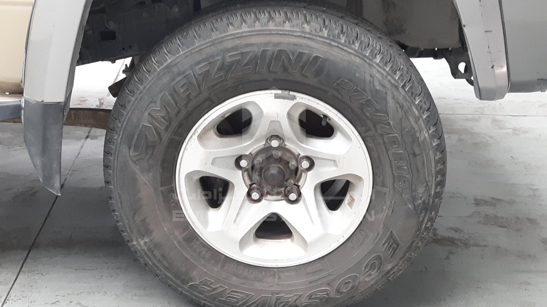 2011 TOYOTA LAND CRUISER VIN: JTFLU73J5B4521104