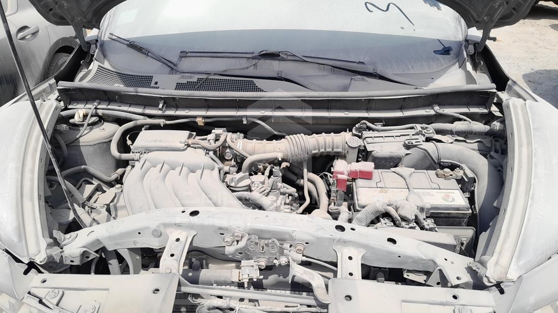 2015 Nissan Juke — Engine Bay — Photo 27