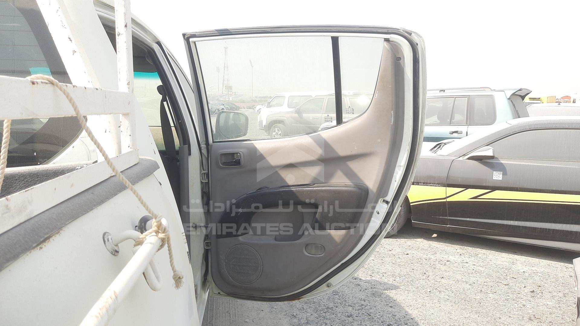 2011 MITSUBISHI PICK UP VIN: MMBJNKB50BD034323
