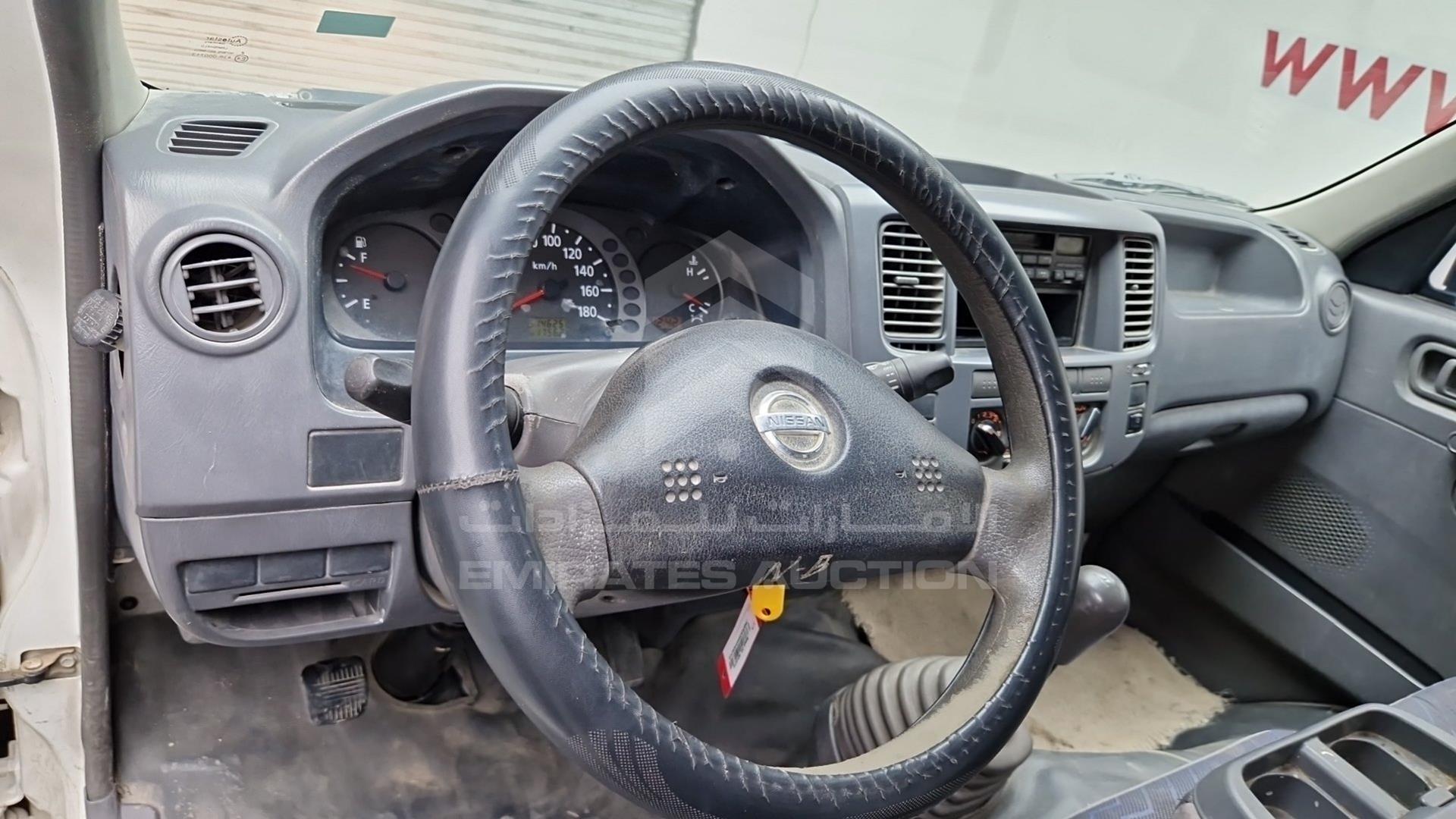 2004 NISSAN URVAN VIN: JN6FE52S44X406719