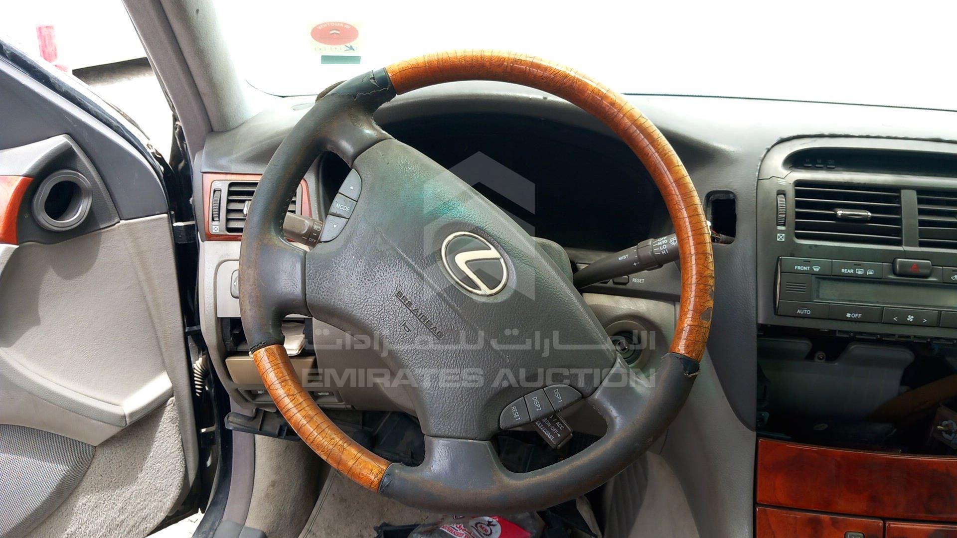 2002 LEXUS LS 430 VIN: JTHBN30F120089742