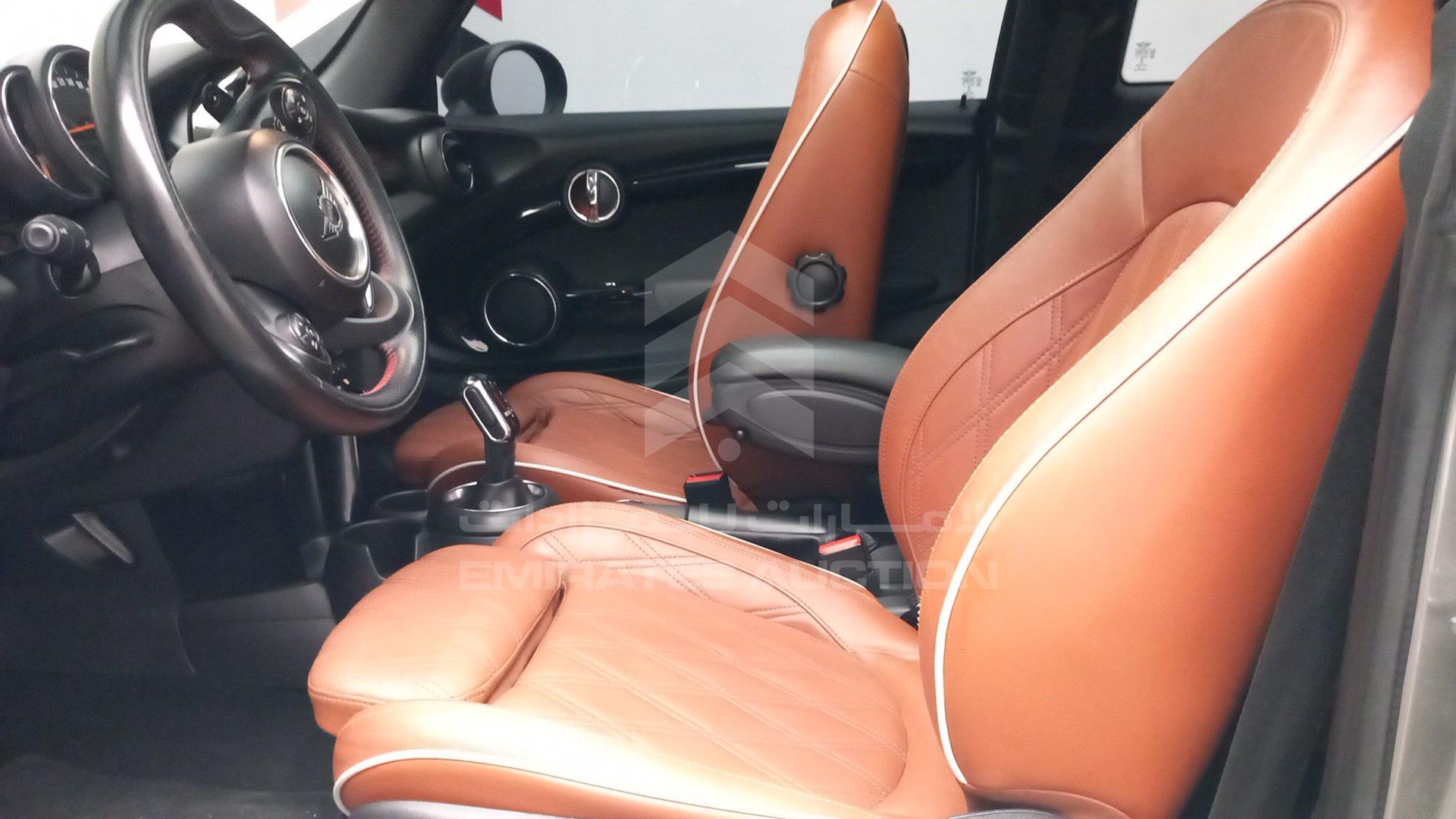 2020 MINI COOPER S VIN: WMWXR5A0XLTR82894
