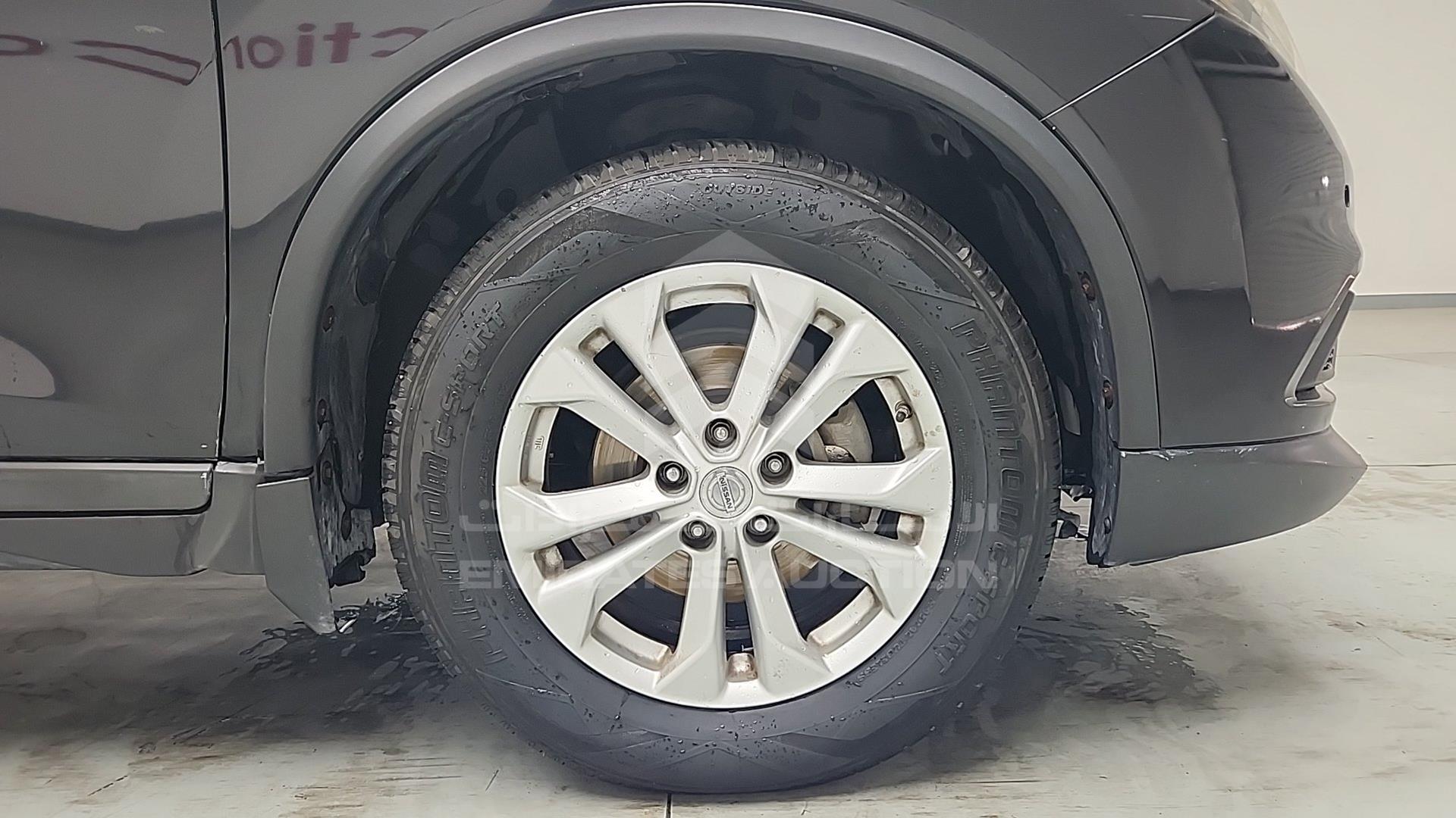 2015 NISSAN ROUGE VIN: 5N1AT2MT5FC845957