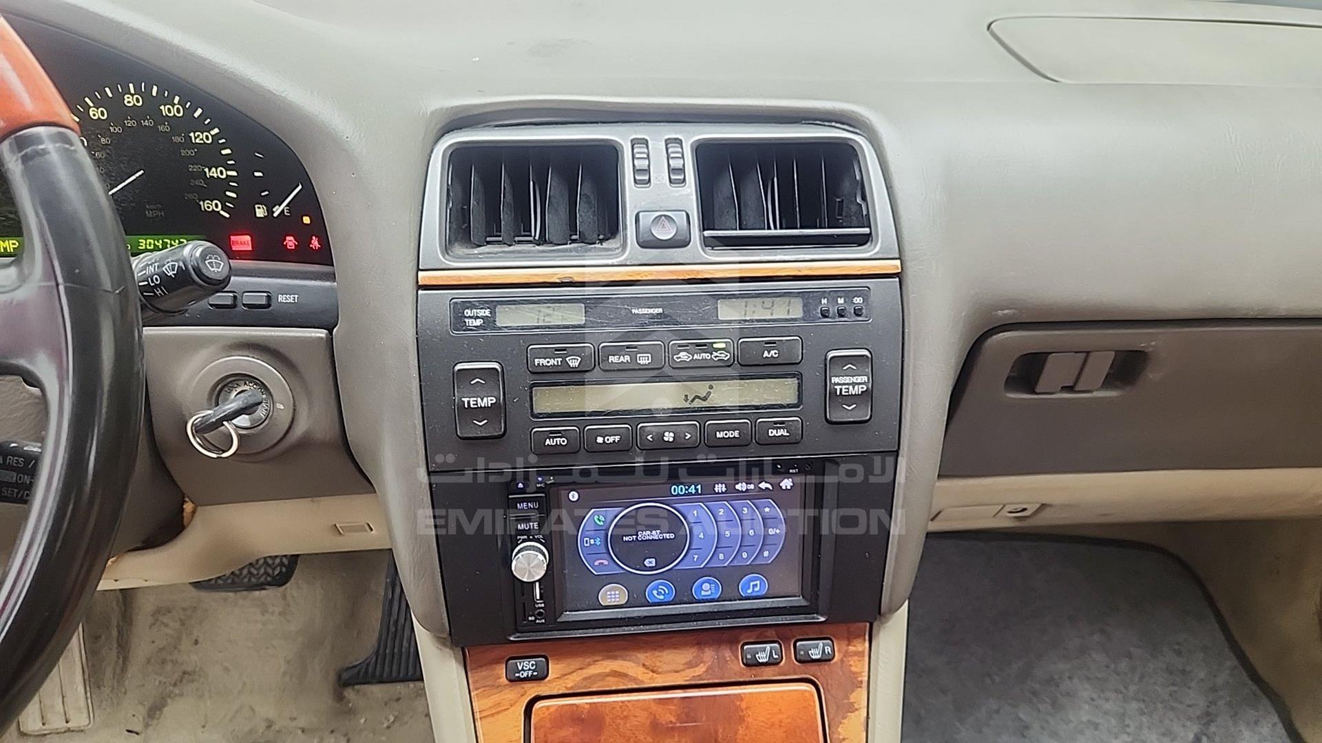 1999 LEXUS LS400 VIN: JT8BH28FXX0159817