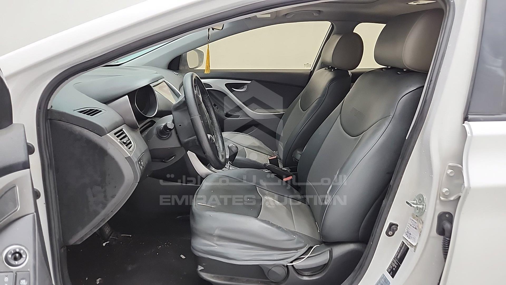 2014 HYUNDAI ELANTRA VIN: KMHDG41C8EU924159