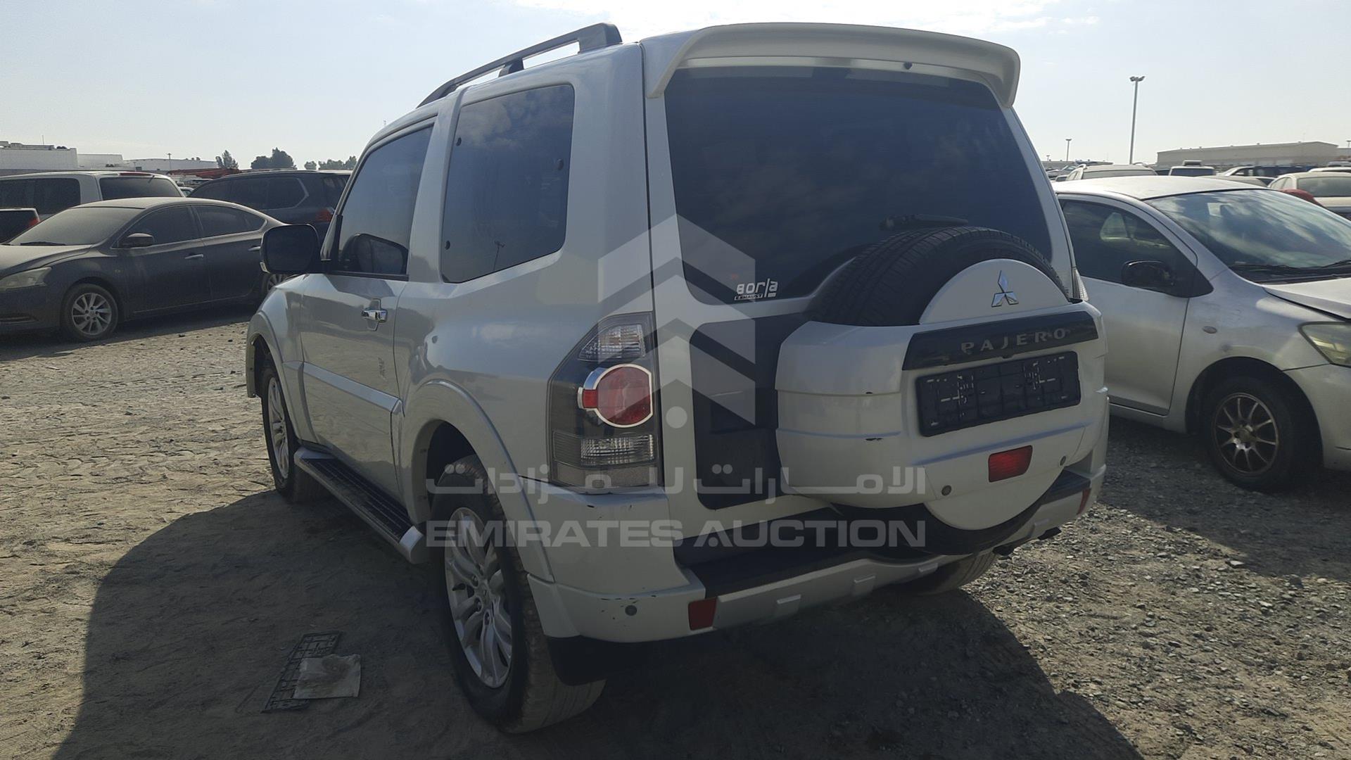 2012 MITSUBISHI PAJERO VIN: JMYMYV87WCJ702449