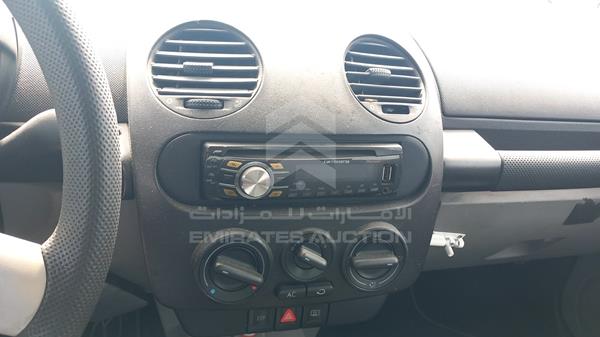 WVWZZZ9CZ5M507074 Volkswagen Beetle