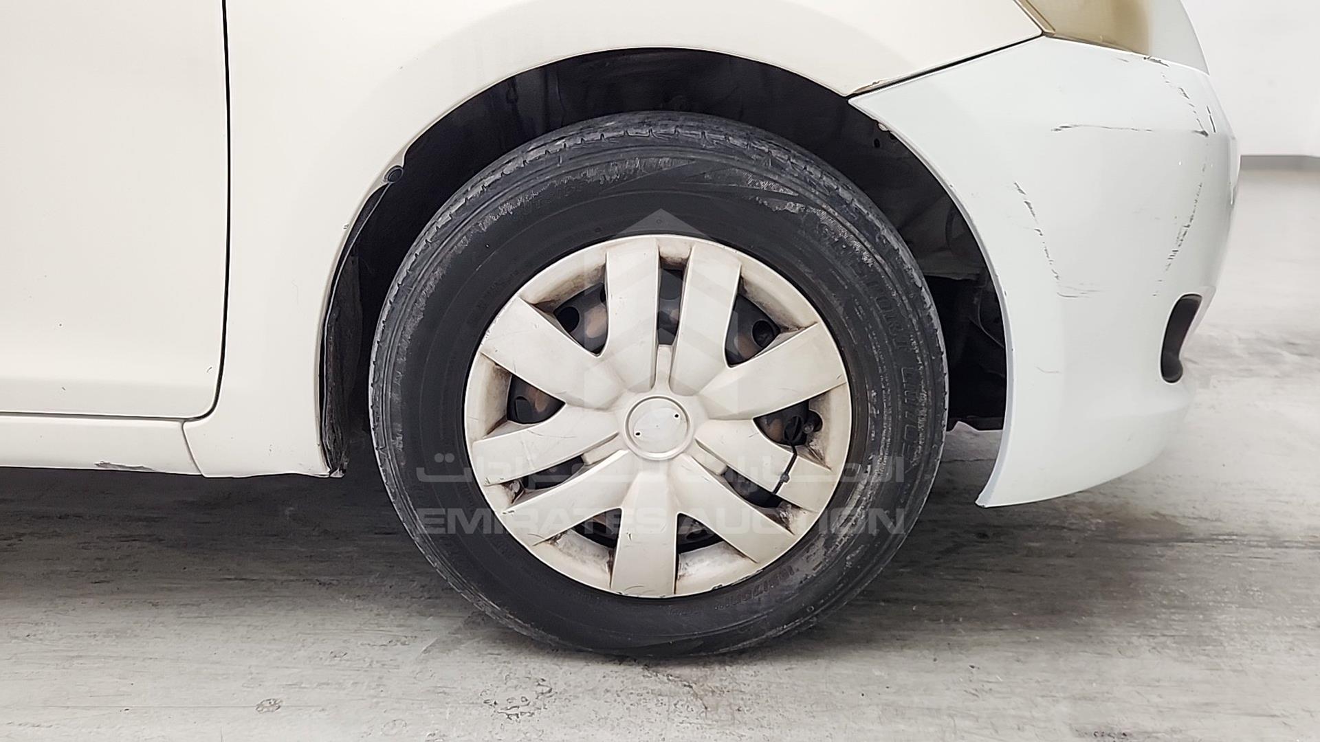 2011 TOYOTA YARIS VIN: JTDBW9234B4052200